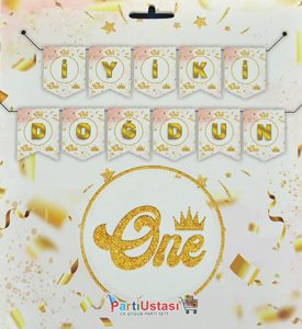 One İyi ki Doğdun Bayraklar