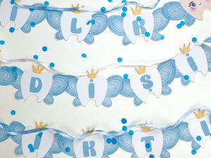 Dişim Çıktı Parti Bayrakları