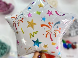 Konfeti Desenli Yıldız Folyo Balon