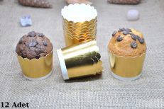 🧁 Gold Renkli Karton Cupcake Kapları - 12’li Paket ✨